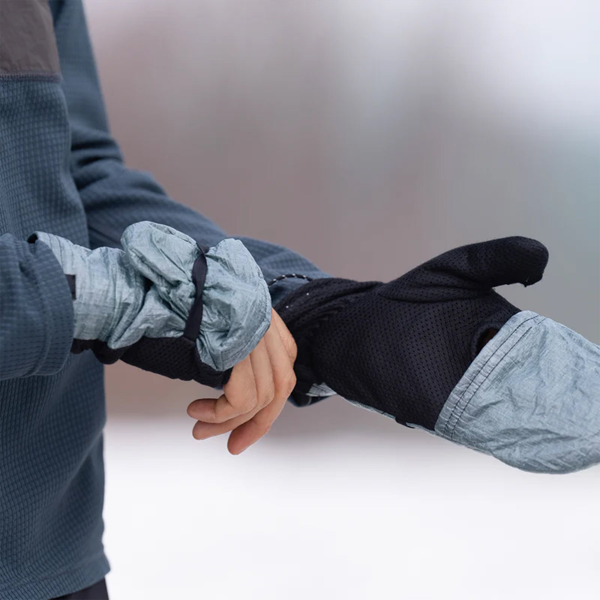 Adrift Dynamy Mitton Adrift Dyneema Mitten [Static Static] Glovegloves